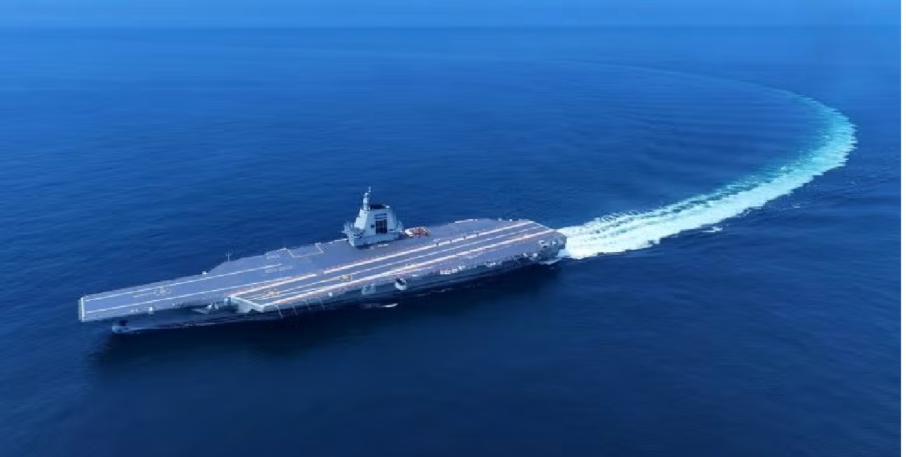 El nuevo portaaviones chino Fujian