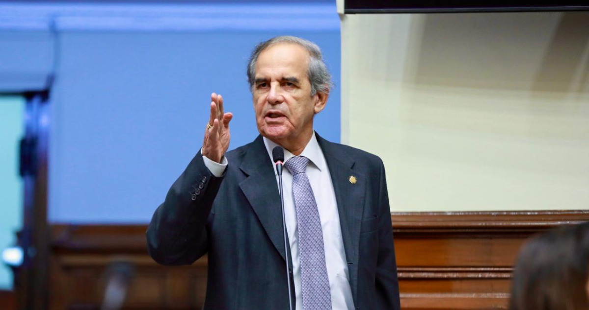 Roberto Chiabra cree que “los chilenos nos están tirando sus problemas a nosotros”