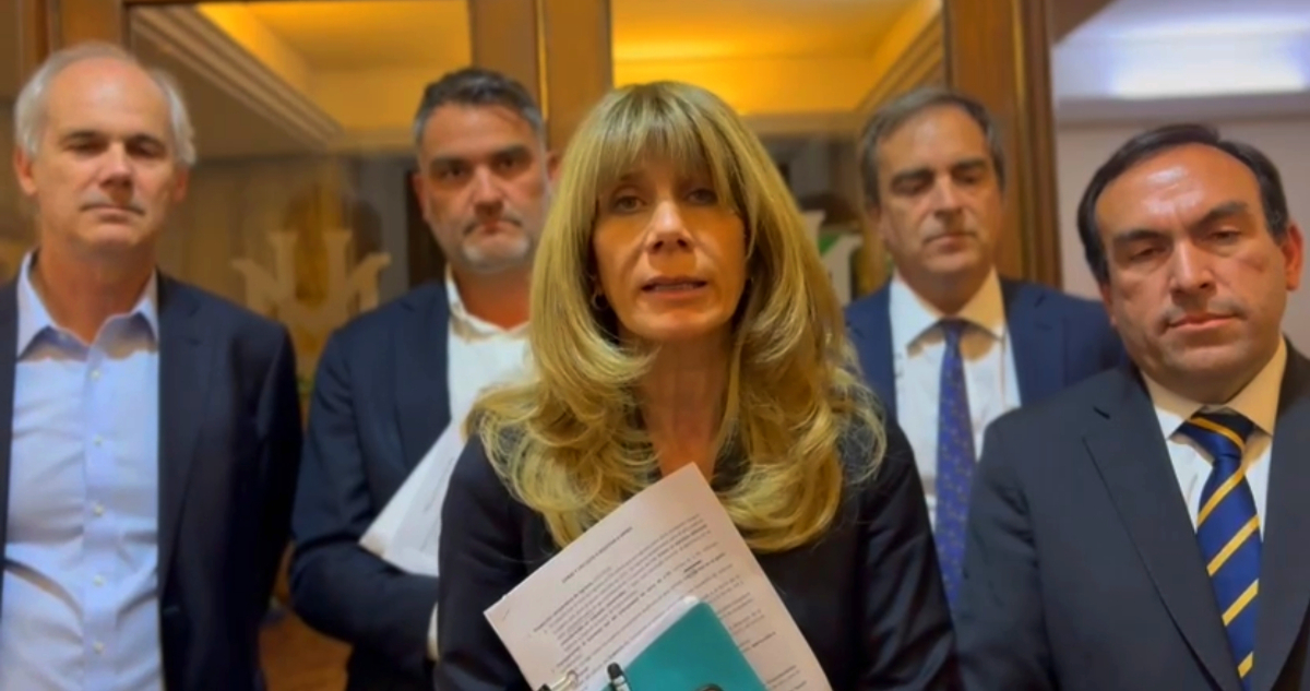 Presupuesto 2026 en jaque: Gobierno y senadores de oposición acuerdan mesas técnicas tras reunión