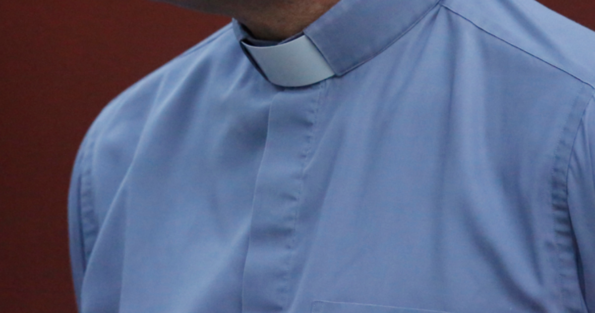 Prisión preventiva para sacerdote por abuso sexual.