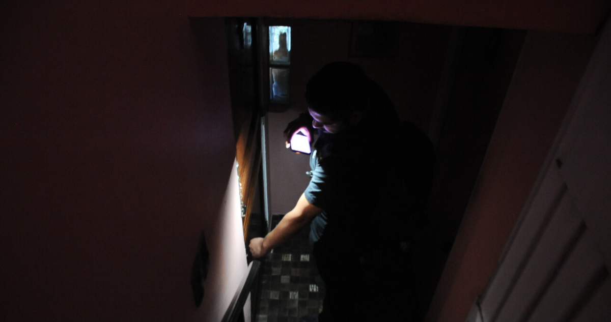 Reportan al menos 17 mil clientes sin luz en medio de esperadas lluvias en la capital