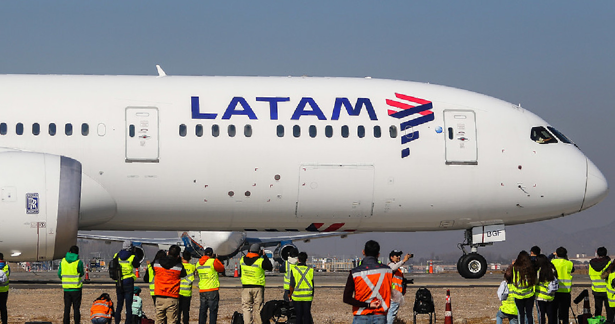 Sindicato de Pilotos y Latam llegan a acuerdo y se depone la primera huelga en la aerolínea desde 1997