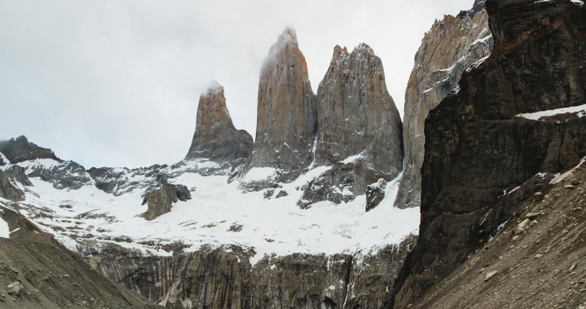 https://media.biobiochile.cl/wp-content/uploads/2025/11/torres-del-paine.png