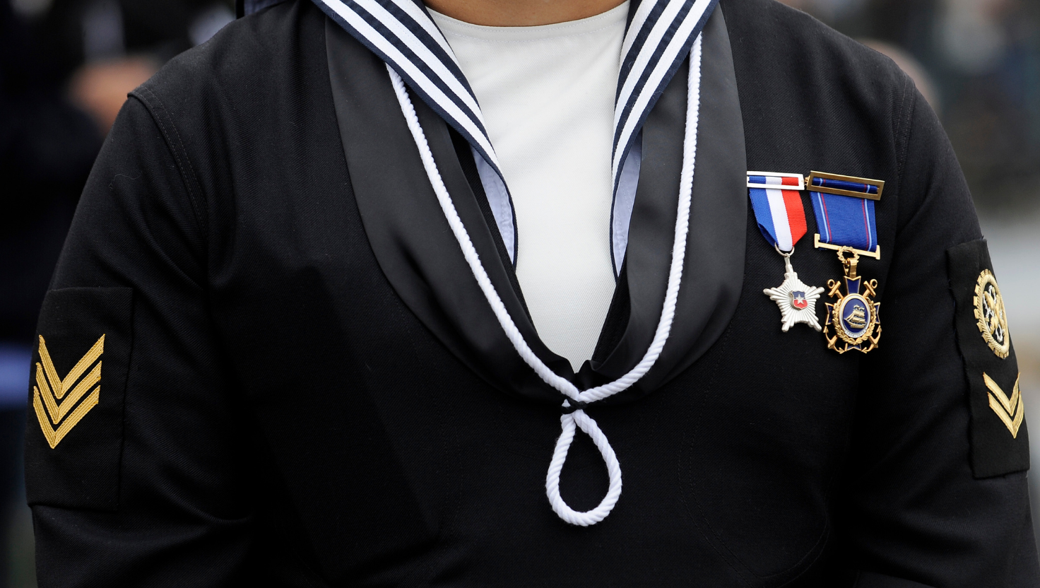 Corte de Valdivia obliga borrar sanción impuesta a suboficial que denunció violación en la Armada, y acusó tradición machista