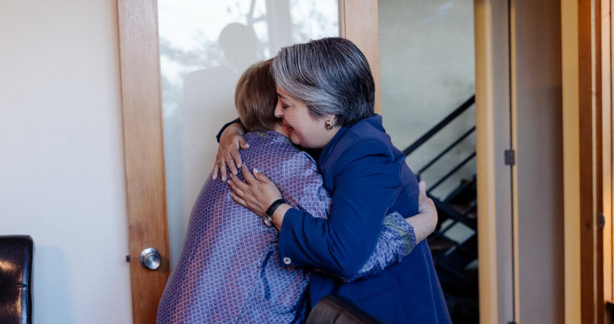 “Una mujer seria”: Jara concreta reunión con Bachelet y expresidenta destaca valores de la exministra
