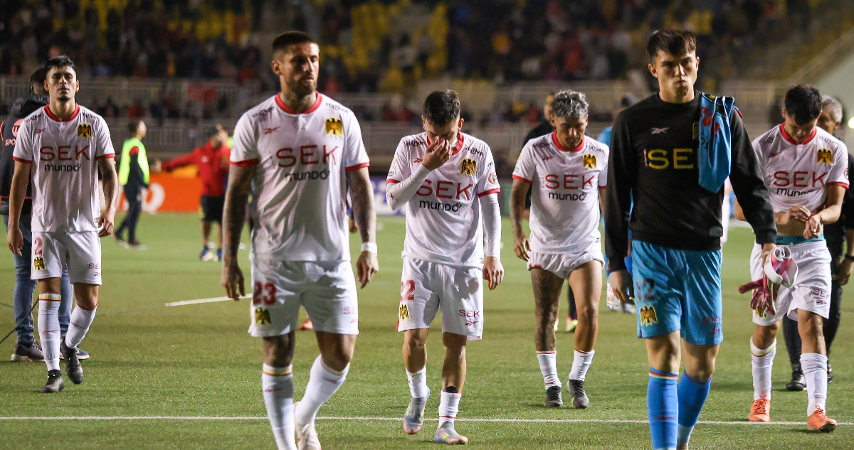 Unión Española en final del partido vs Deportes Limache