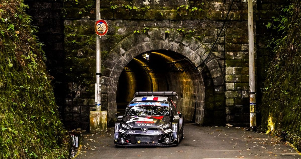 Ogier arremete y gana en segundo jornada del Rally de Japón de WRC