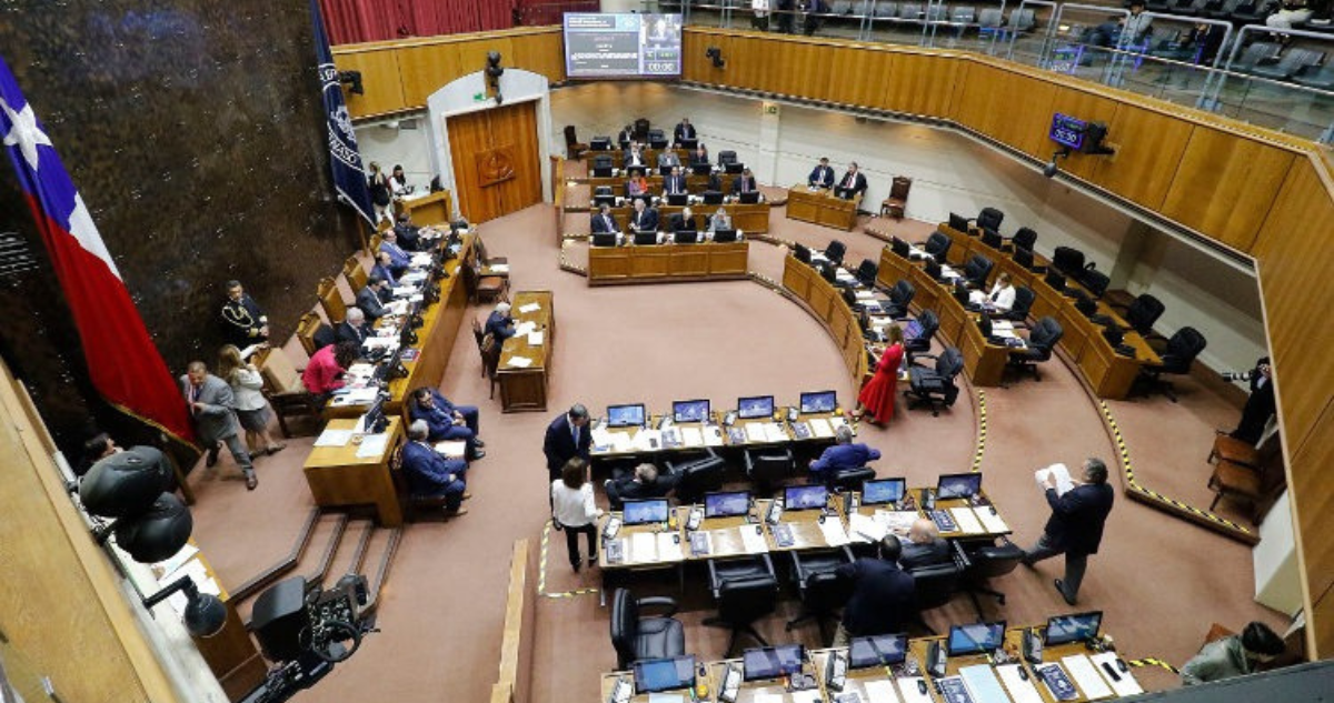 Senadores PS critican a Ossandón por ’freno’ a concursos públicos: advierten vulneración de acuerdos