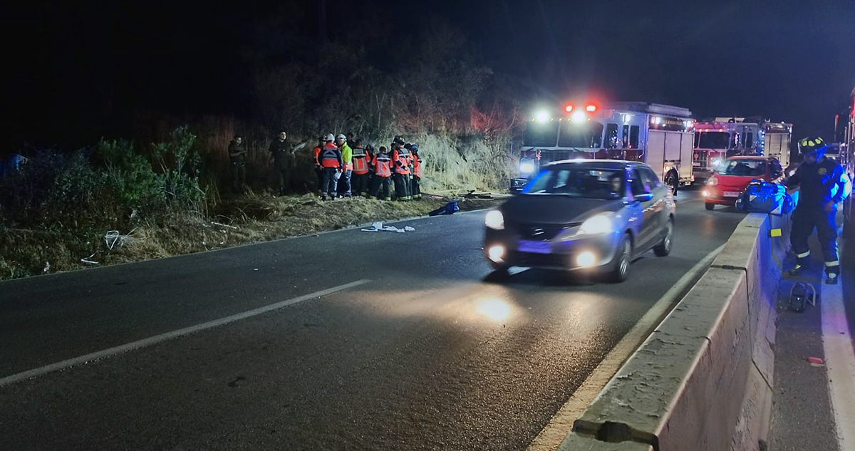 https://media.biobiochile.cl/wp-content/uploads/2025/12/accidente-ruta-las-palmas.jpeg
