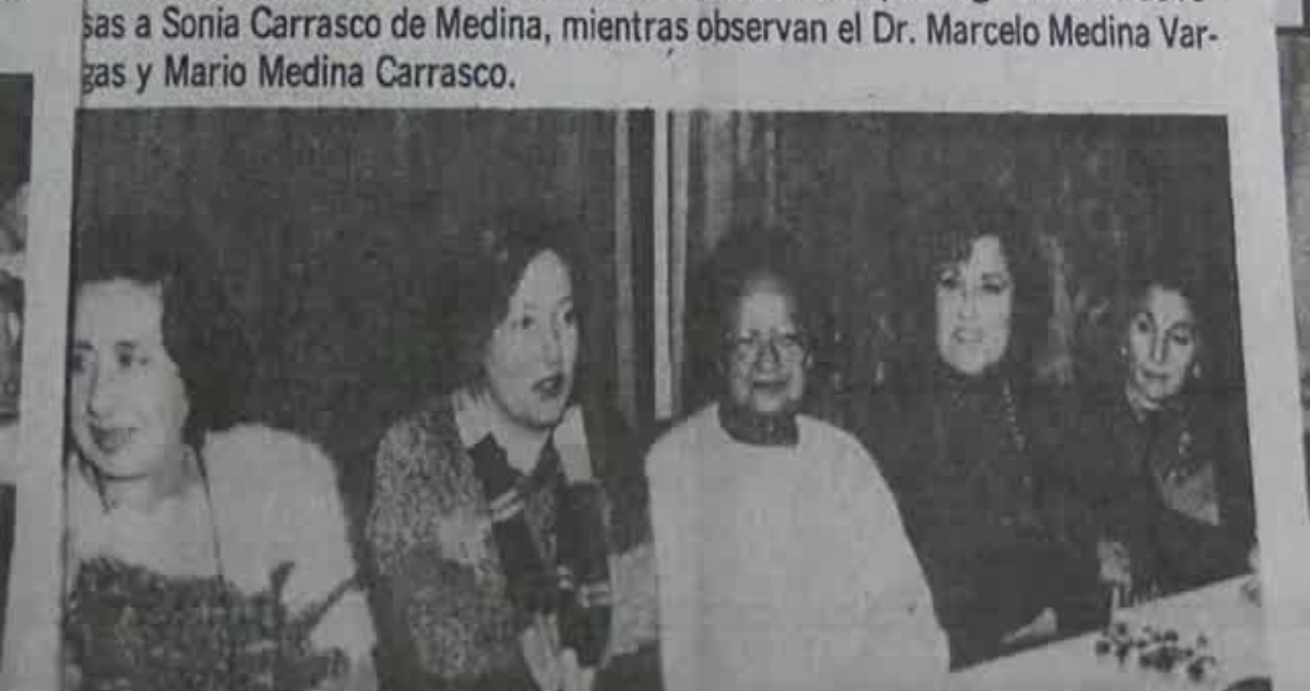 https://media.biobiochile.cl/wp-content/uploads/2025/12/amuc-80-anos-apoyando-a-mujeres-universitarias.png