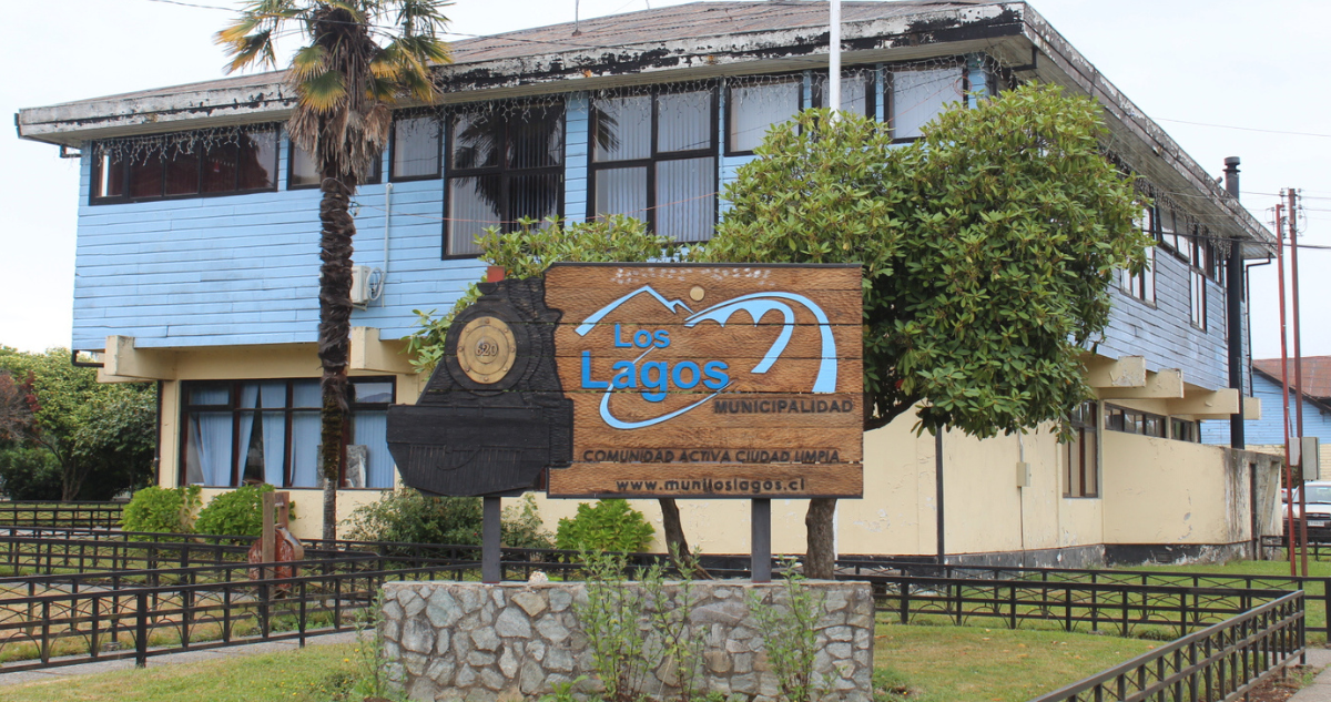 Una funcionaria tenía licencia por cáncer: buscan revocar polémicos despidos en Municipio de Los Lagos