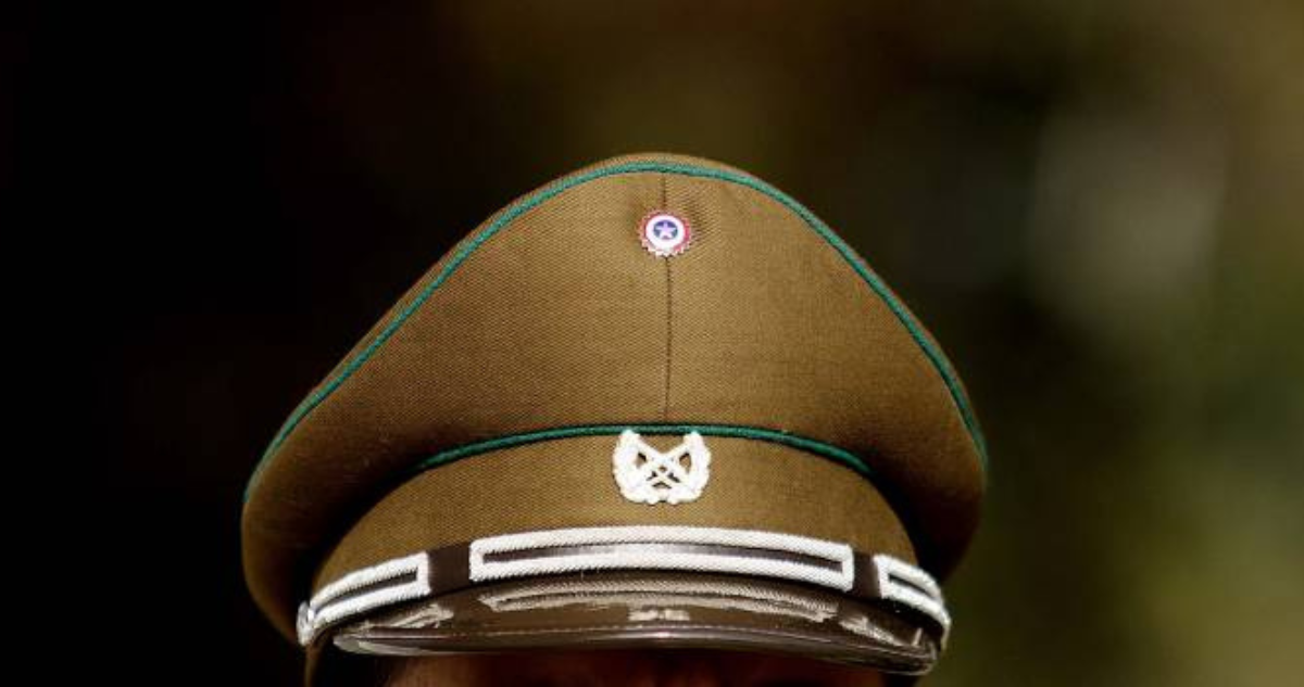 Asaltan a funcionaria de Carabineros de civil denunció en una comisaría y se desvaneció en el lugar