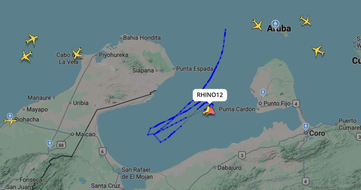 Vuelo de aviones F-18 por Venezuela