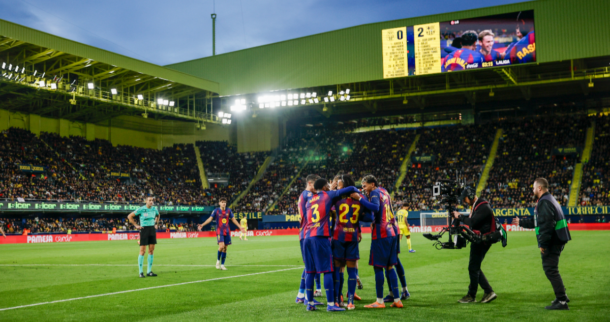 Barcelona celebra su triunfo ante Villarreal en LaLiga