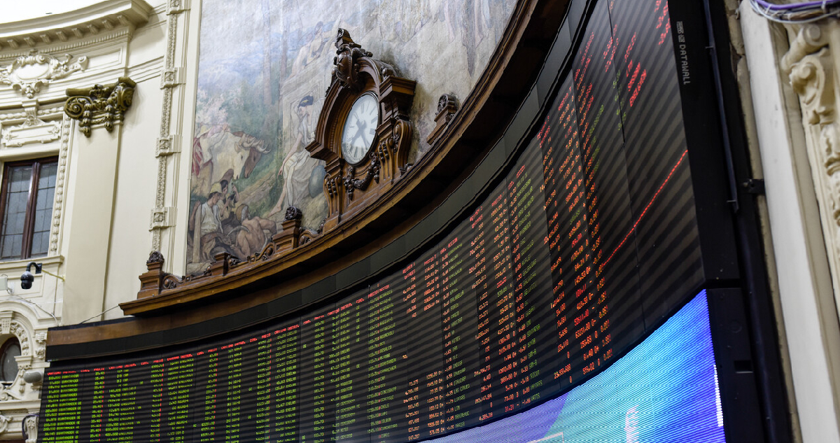 ¿Regalo post Navidad? La Bolsa de Santiago marca nuevo máximo con el IPSA sobre los 10.500 puntos