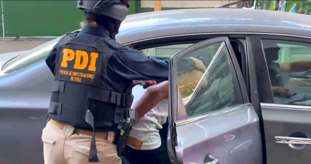 Cae banda dedicada al tráfico de drogas en la RM: tenían un punto de venta al lado de Comisaría