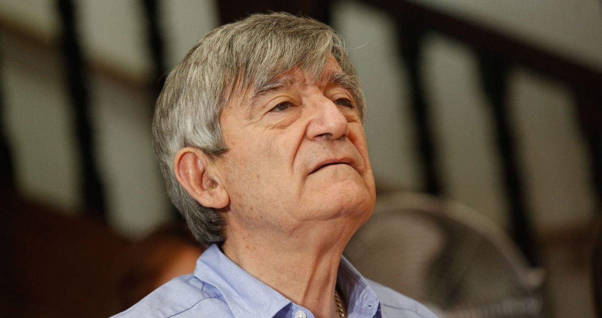 Escalona (PS) anticipa que primeros meses del gobierno de Kast “van a ser un hervidero” en La Moneda