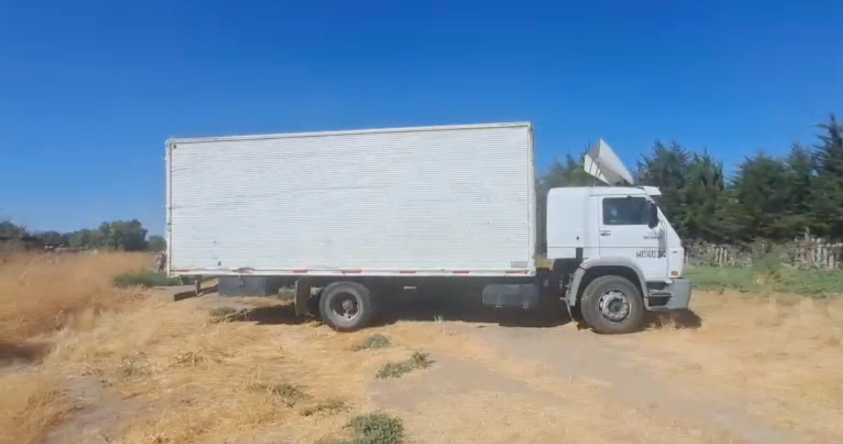 Recuperan camión robado a un auditor de La Radio: “Esperamos a Carabineros, y llegó PDI”