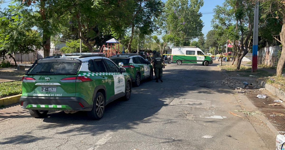 Carabinero termina baleado tras control de identidad en Recoleta: sujeto le quitó arma y le disparó