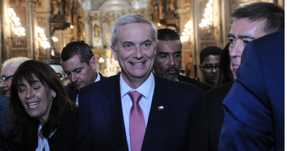 Kast por presunta “norma de amarre”: “Si alguien quiere amarrarse a un cargo, que se cuide”