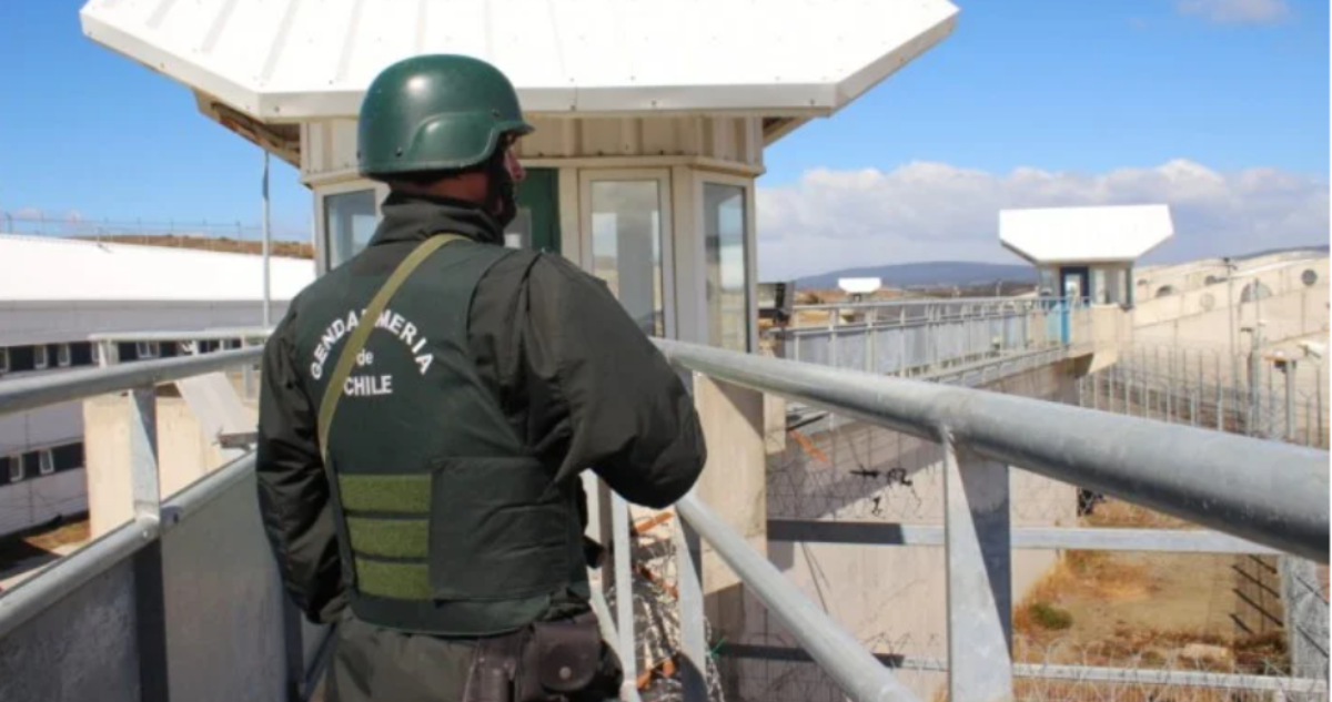 Gremios de Gendarmería en Magallanes en “alerta roja” por reforma anunciada a la institución