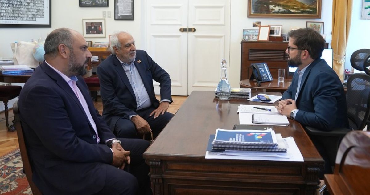 Boric se reúne con Comunidad Palestina en medio de controversia por posible llamada Kast-Netanyahu