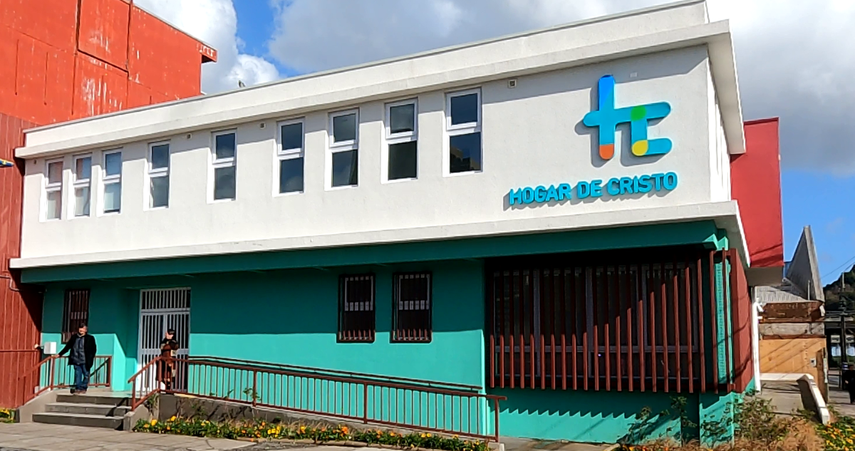 Hombre en situación de calle murió en vía pública en Concepción: fue usuario del Hogar de Cristo