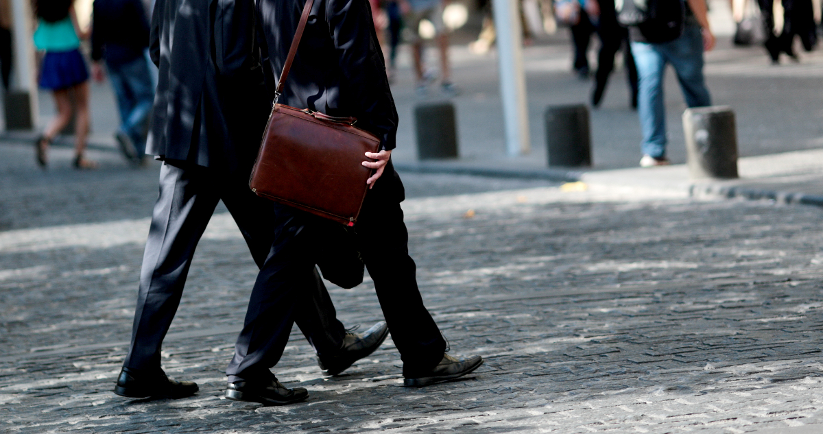 Estas son las 10 carreras y cargos con más y menos postulaciones al buscar empleo, según portal