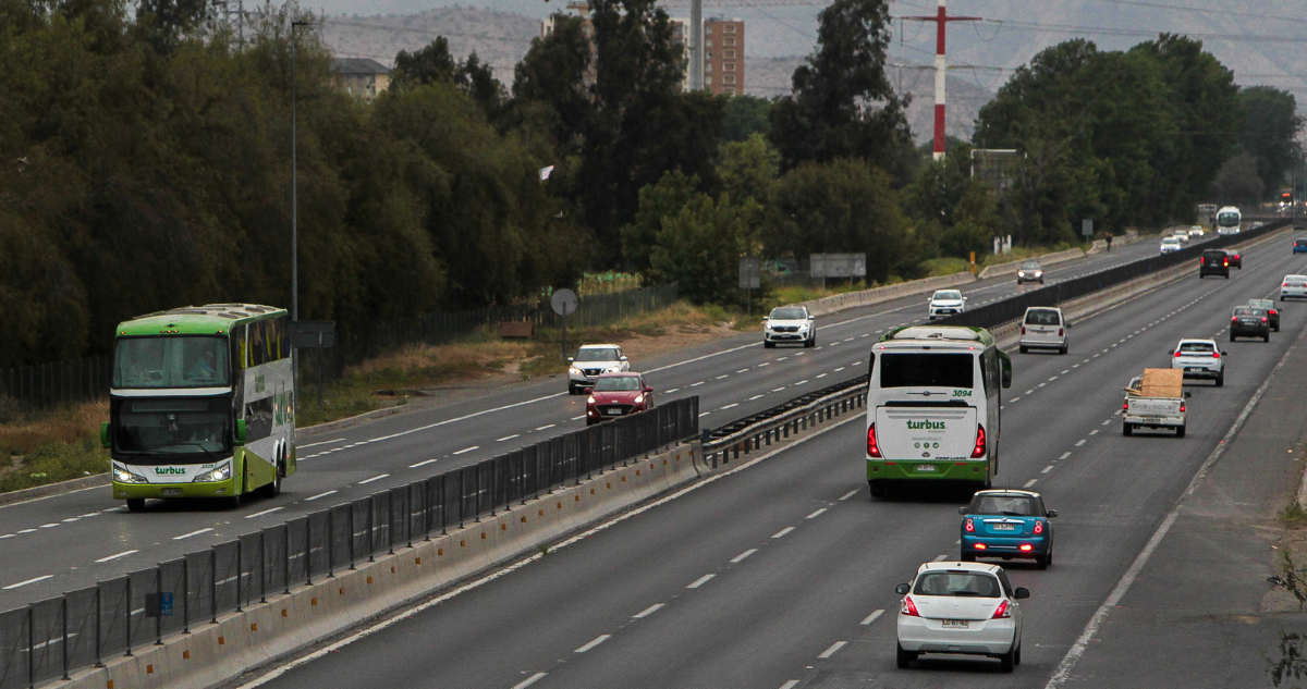Detienen a conductor tras ser sorprendido circulando a casi 200 km/h en la Ruta 68
