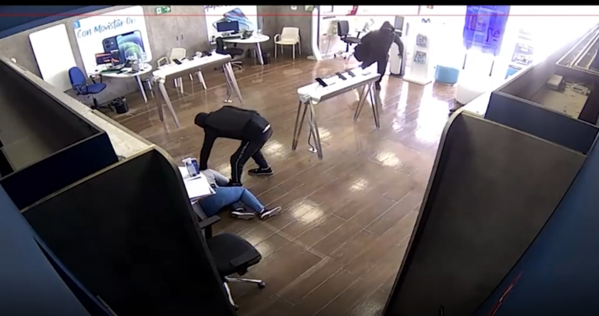 PDI detiene en Aeropuerto de Santiago a delincuente que protagonizó violento robo en Chicureo en 2022