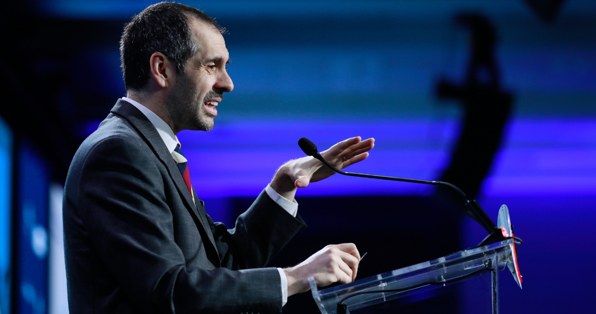 Economistas presentan plan para destrabar crecimiento y ministro de Hacienda Nicolás Grau ve oportunidad, pero también riesgos