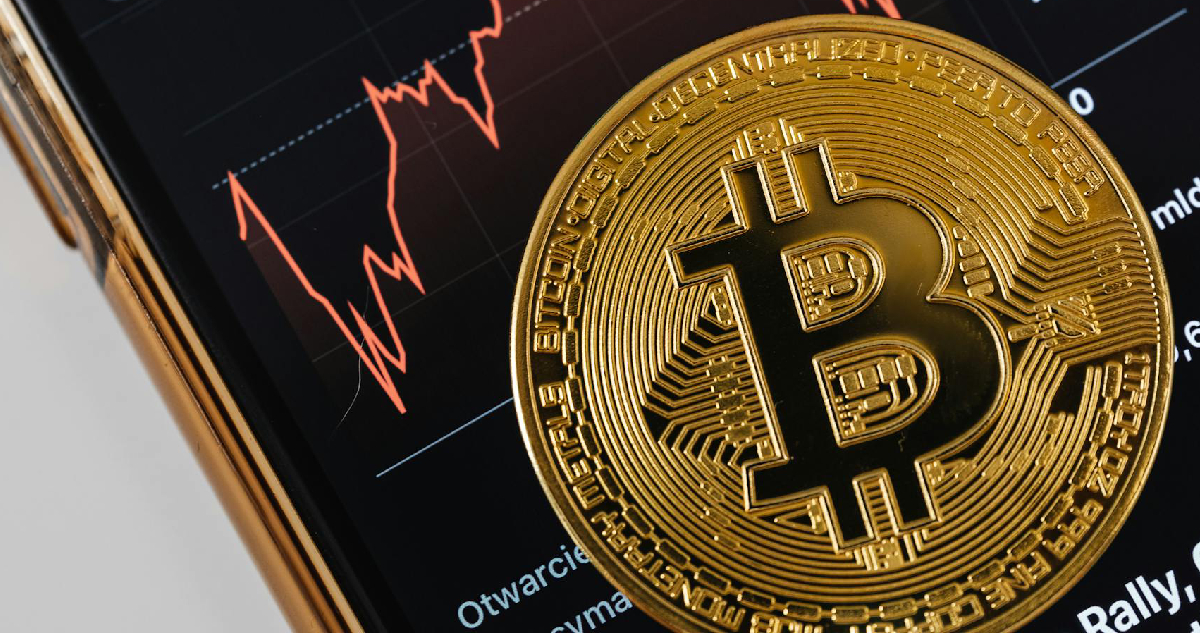 El bitcoin arriesga con caer de los US$84 mil: acumula una pérdida del 36% desde inicios de octubre