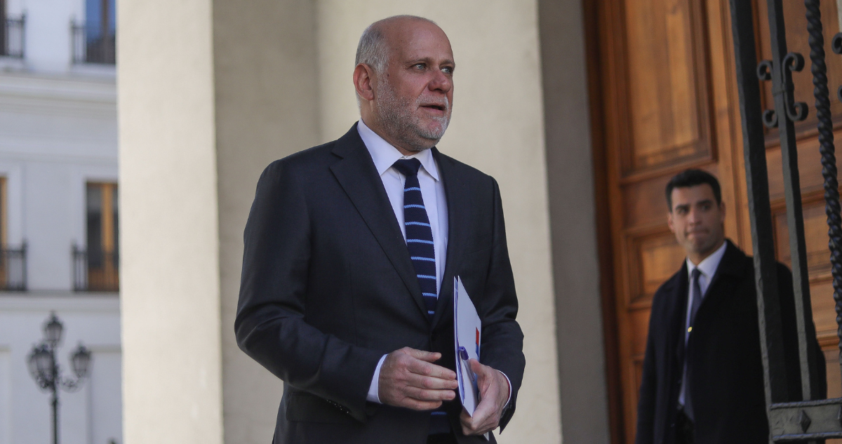 Elizalde por norma de “amarre”: “Ningún funcionario de confianza seguirá en su cargo”