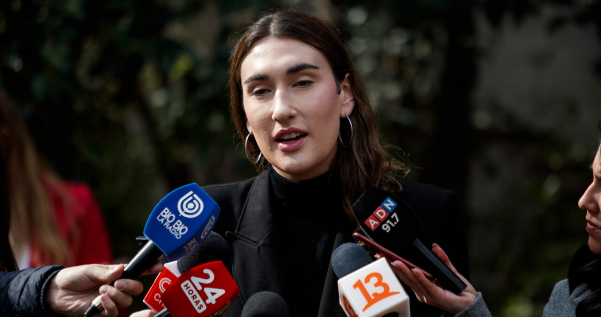 Emilia Schneider y dichos de Irina Karamanos por rol de Primera Dama: “Hay un ensañamiento”