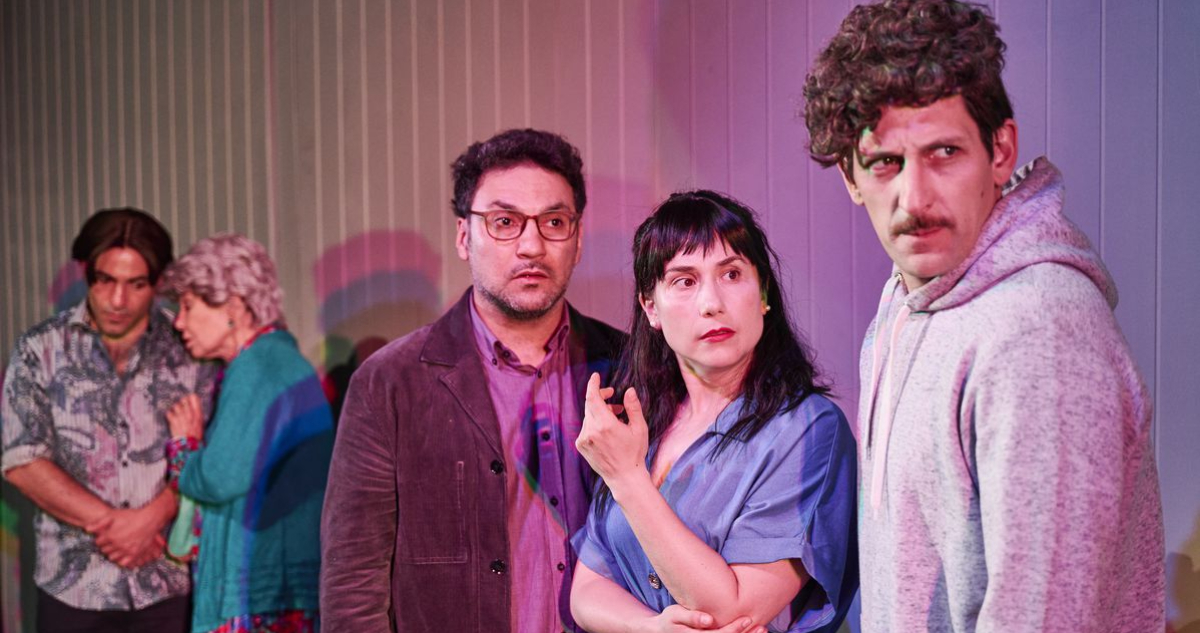 Pablo Manzi, dramaturgo: “Estampida Humana muestra una realidad que no termina de cuajar”