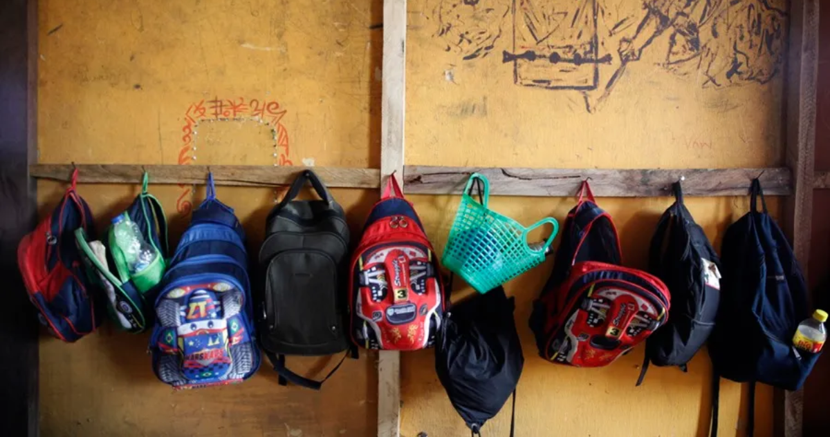 Liberan a 100 estudiantes secuestrados de escuela católica en Nigeria