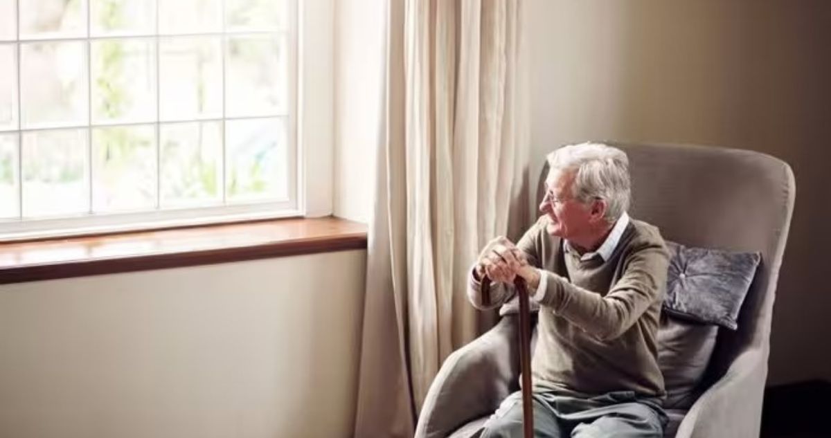 Identifican cuáles son los dos factores que llegan a triplicar el riesgo de demencia, sin darte cuenta