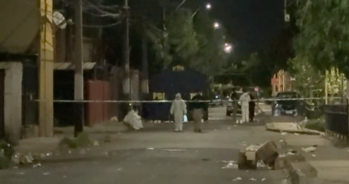 Hombre es asesinado a disparos en una feria navideña informal de Puente Alto