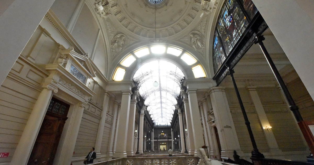 Corte Suprema condena a Scuola Italiana a indemnizar a madre de alumna víctima de bullying