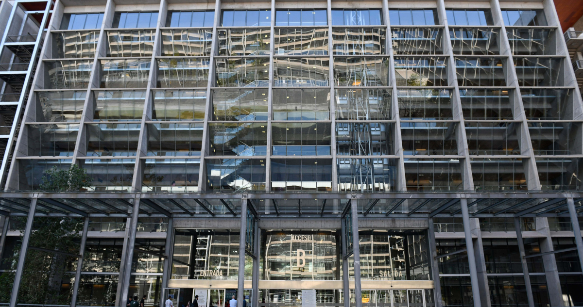 Primer Tribunal de Juicio Oral en lo Penal de Santiago condena por 15 años a autores del crimen de repartidor de gas en Cerro Navia