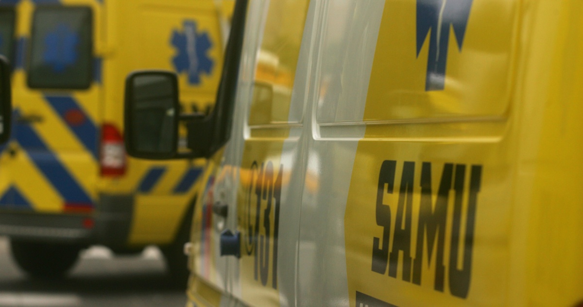 4 heridos graves y adulta mayor en riesgo vital deja ataque armado en centro deportivo de Las Condes