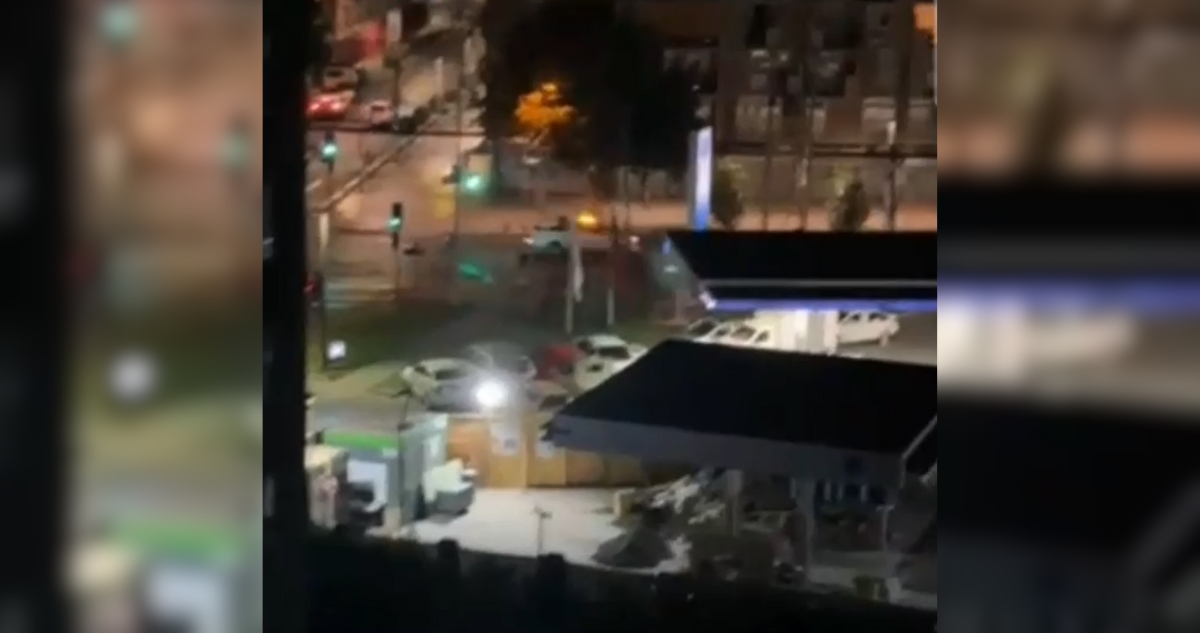 Hombre baleado en Estación Central tras asomarse a ver riña desde su balcón: 2 detenidos