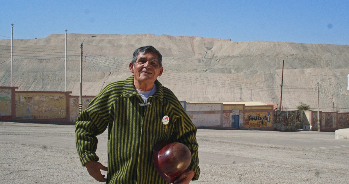 “Impacto metálico” de Hernán Saavedra