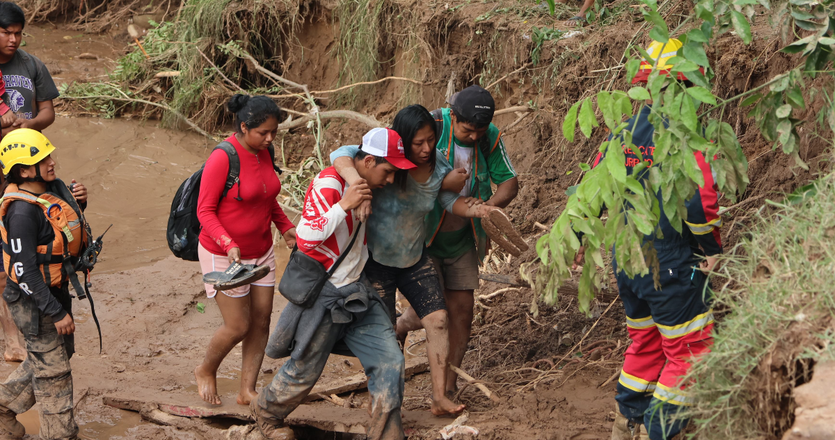 Inundaciones por desborde de río deja tres muertos y 18 desaparecidos en Santa Cruz en Bolivia
