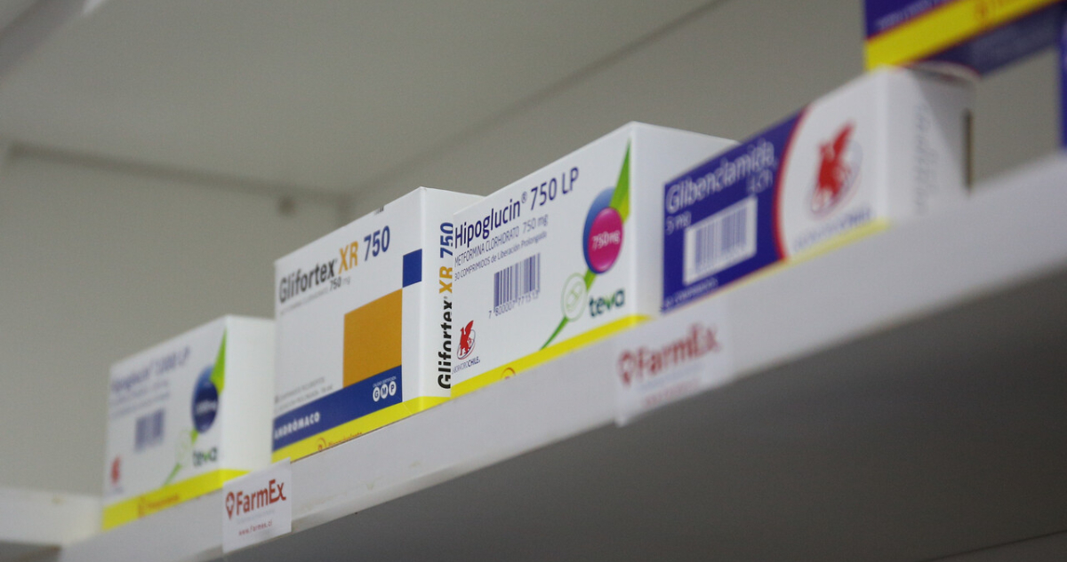 Diputado Oyarzo toma idea del PDG y presenta reforma para rebajar el IVA a los medicamentos