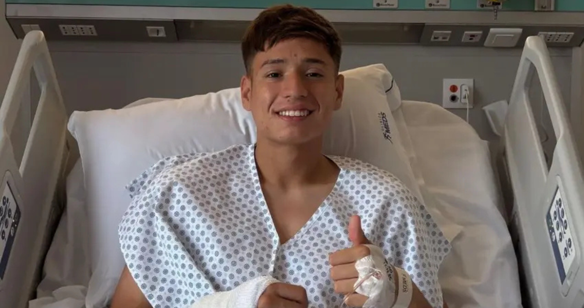 Iván Román pasa por el quirófano en medio de disputa entre Palestino y Mineiro por millonaria deuda