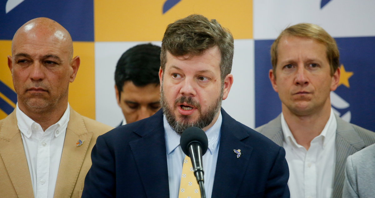 Johannes Kaiser traza márgenes con temas valóricos para que Libertarios se sume al Gobierno de Kast