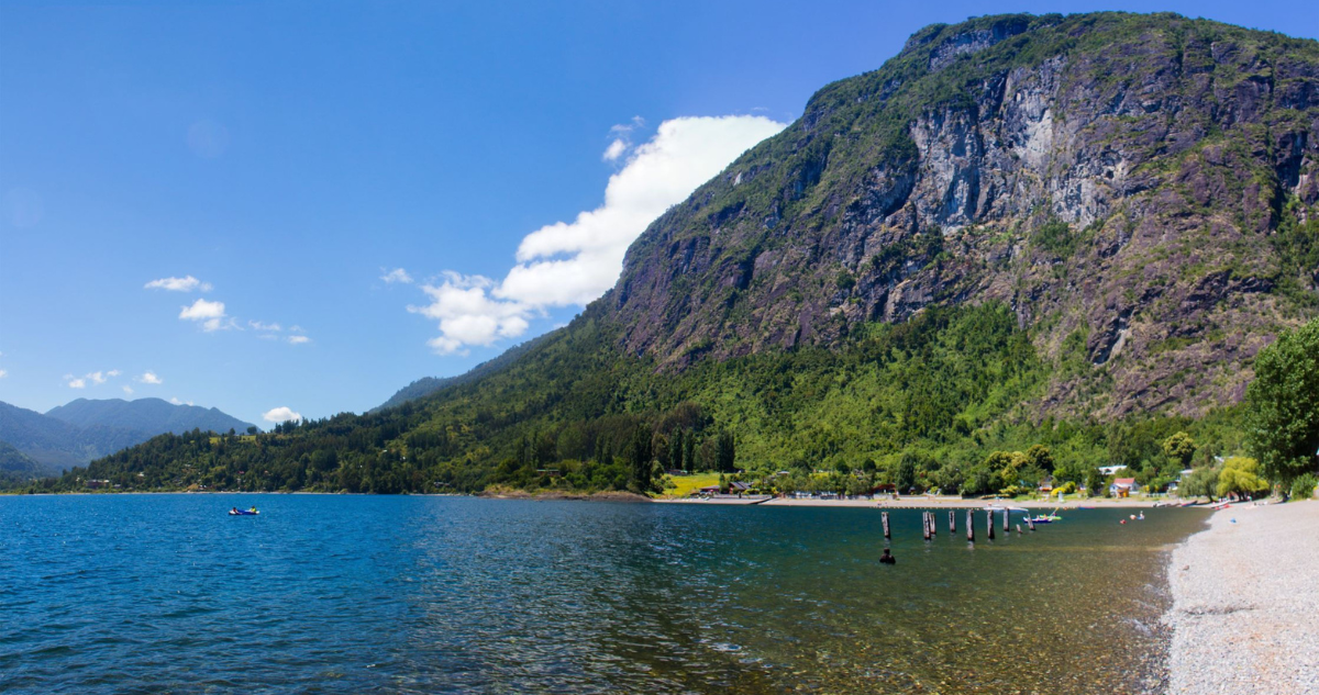 Joven de 20 años murió ahogado en playa de Futrono: se lanzaba piqueros con sus amigos