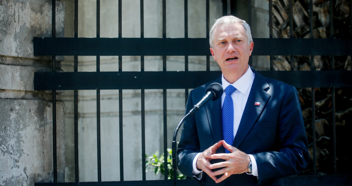 Un “difícil” corredor humanitario y definir primer gabinete: los esfuerzos de Kast tras la elección