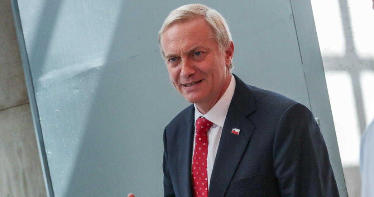 Kast por dichos de diputado José Meza y conmutar pena a reos terminales incluidos abusadores de niños